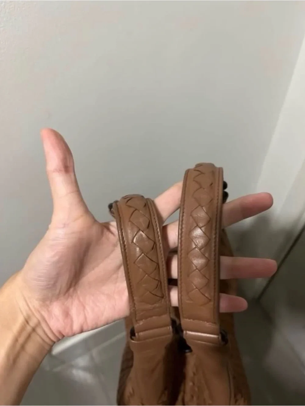 Authentic Bottega Veneta Intrecciato Napa Hobo Campana